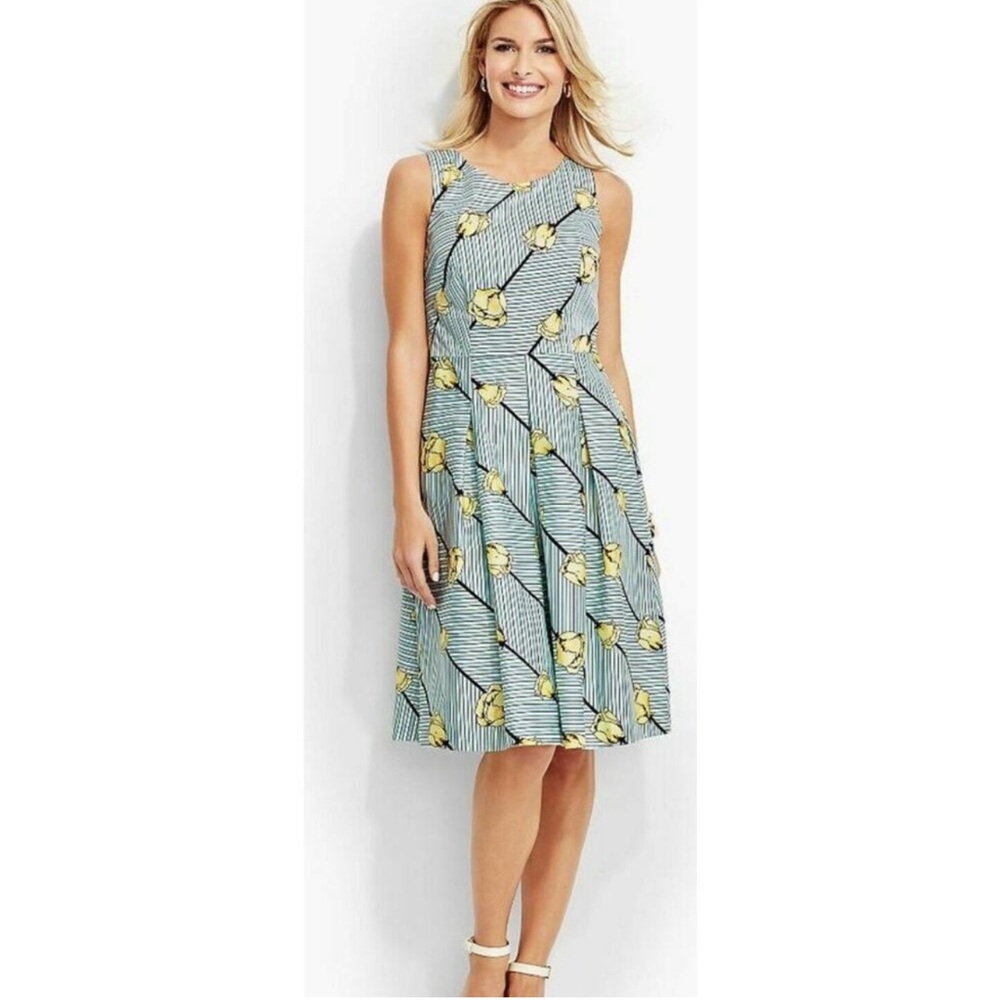 Talbots Fit and Flare Sleeveless Floral Dress Size 2